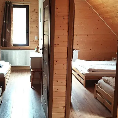 Omszale Glazy Dom I Na Wylacznosc Przy Szlakach Karkonoszy