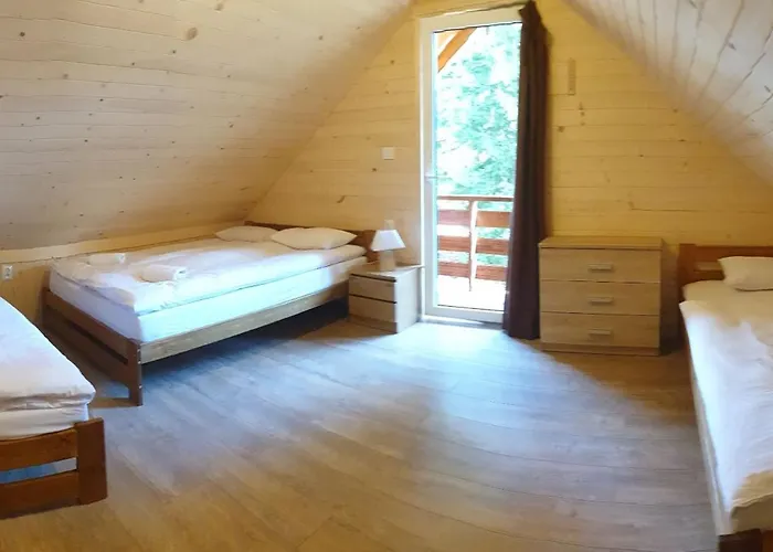 Omszale Glazy Dom I Na Wylacznosc Przy Szlakach Karkonoszy